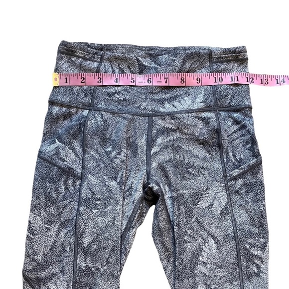 Lululemon Fast & Free Crop (19") - Kindred Spirit Alpine White Multi size 4 - Picture 9 of 16